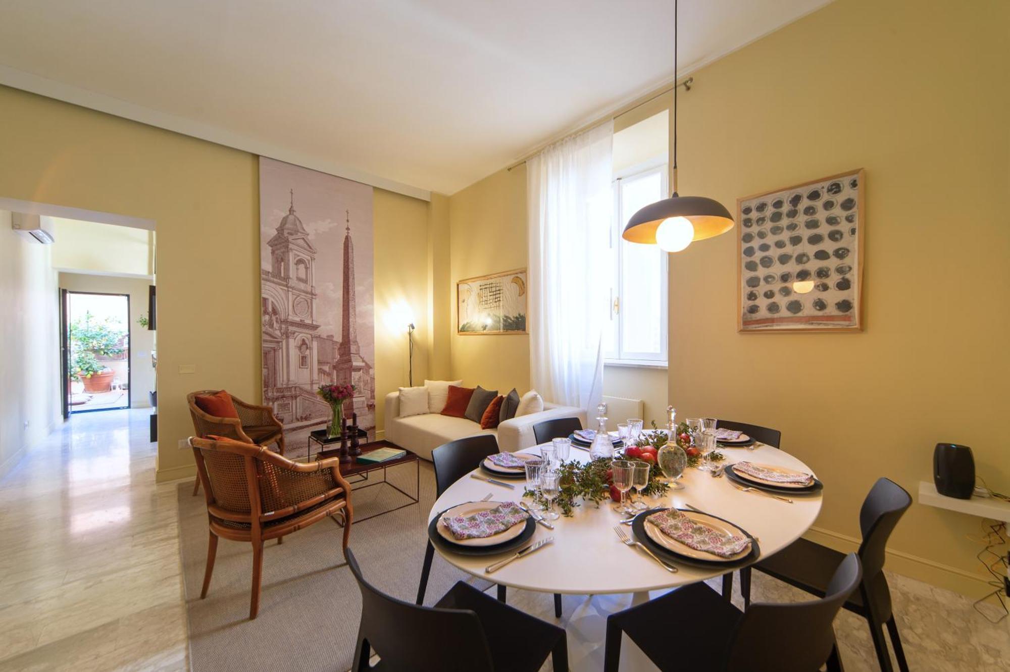 Bernini Stay, Next To Trevi Fountain Rom