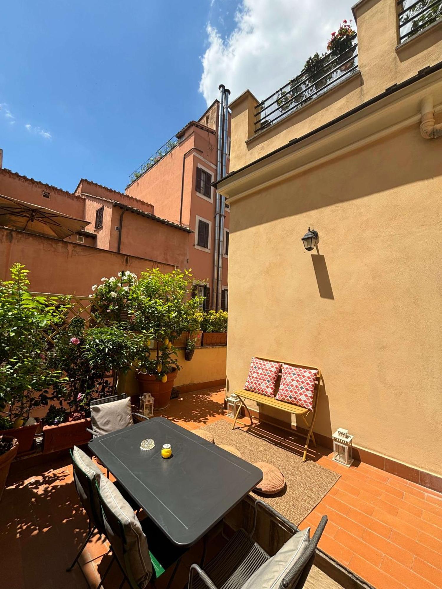 Bernini Stay, Next To Trevi Fountain Apartment Rom